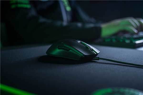 雷蛇毒蝰游戏鼠标驱动