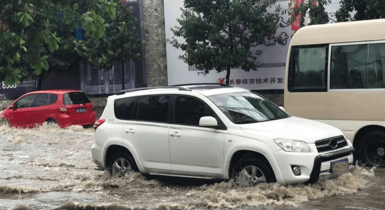 水浸车对汽车来说严重吗(浸水的车会怎么样)