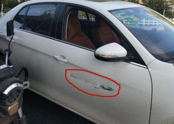 为什么小刮蹭千万别补漆(刮蹭掉漆一定要修吗)