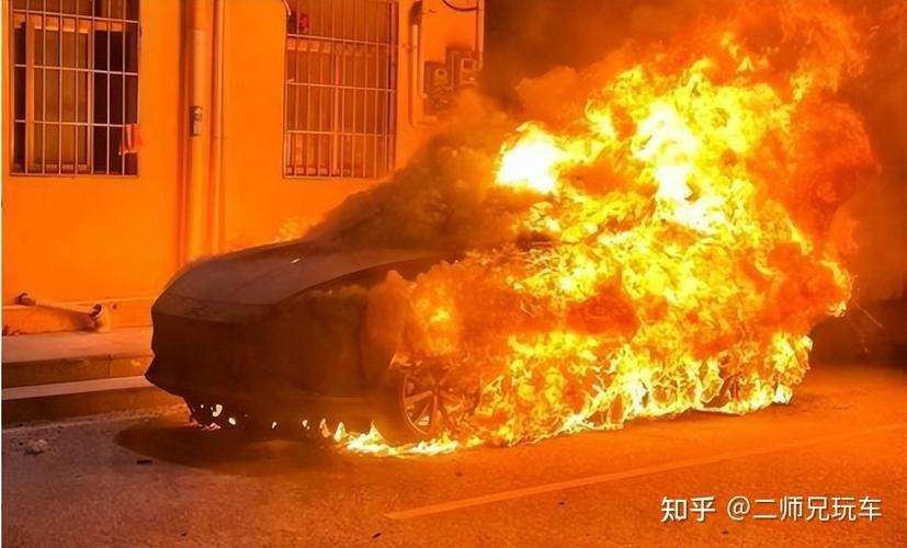 汽车为什么容易爆炸吗(新能源汽车为什么容易爆炸)