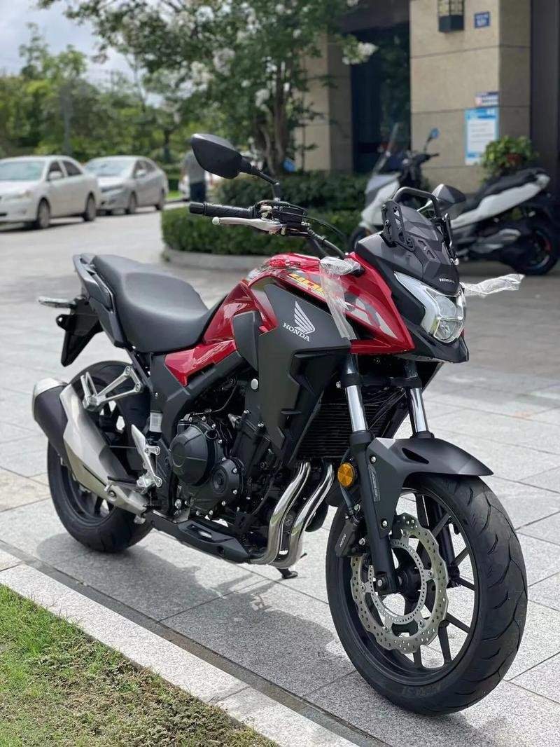 本田cb400为什么上牌 本田cb400能挂牌吗